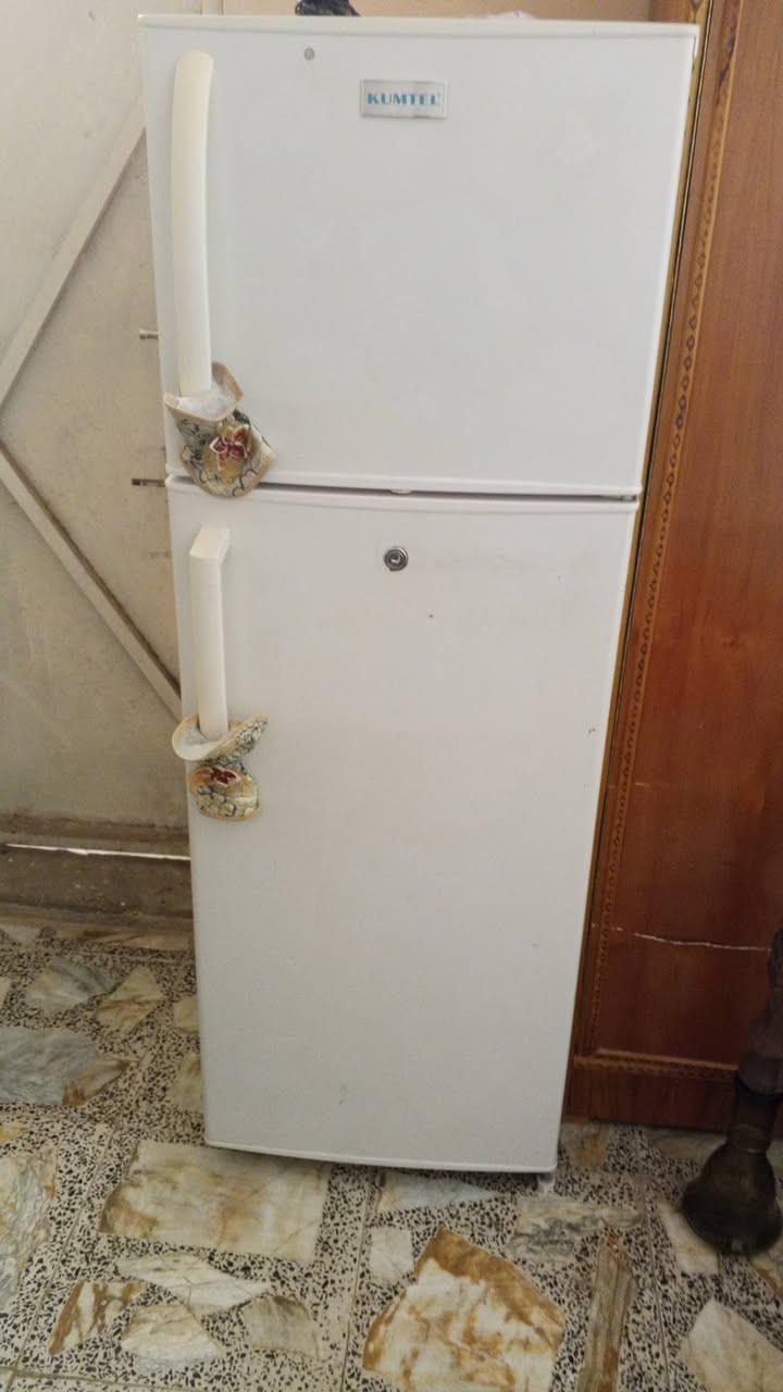 ثلاجه للبيع كلشي ما بيها ايي ضرر سعر 125وبيها مجال


**إذا كنت صاحب هذا الإعلان وتريد حذفه لأي سبب، رجاءا أرسل رسالة إلى الدعم الفني**