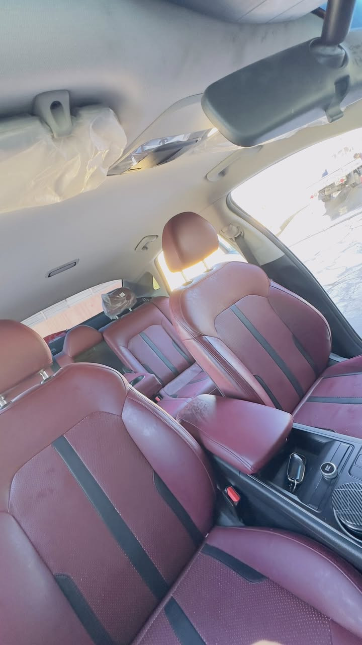 السلام عليكم كي فايف موديل 2023
مواصفات LXR فول ماشية 76 الف 

حرة داخلة بأسمي تترقم كل المحافظات 

مواصفات 

بصمه

شحن هاتف لاسلكي 

قياده ذاتيه ؏ الخطوط السريعه

هاند بريك بصمه

تشغيل عن بعد 

مثبت سرعه 

نضام ABS

مانع انزلاق حساس أطارات 

بك لايت ليد

شاشة حجم كبير

كامره دواره

شاشه اعطال

ويل كروم مال طرق خارجية 

رادار جانبيه

مراقبة النقطة العمياء

رادار الخطوط البيضاء 

كشنات جلد  مال جي تي لاين

لايتات ‏3 عدسات 

نضام قياده أيكو + سبورت +سمارت +نورمال

بلوتوث + aux + usb

فول تحكم ستيرن

كير أوتو + عادي

ئوتو بريك 

‏ ‏الخريطة

ستيرن حرف. Led D +  زينون

توقف ذاتي عند الرجوع

صندوك بصمه

‏AUTO HOLD

تصميم خارجي رياضي

نظام الملاحة

مصابيح خلفية LED

مصابيح ضباب LED

لاسلكي Android Auto وابل كاربلاي 

اربع كاعيات كاربد اصليه  + ارضيات حوضية مخصصة للK5

السيارة مزودة بعازل حراري 100‎%‎ يعني انسه الحر بالصيف 

الحادث جاملغ امامي جهه الراكب فقط  بدوان دواخل السيارة كاملة مكملة مشتغلها على ايدي 

السعر170  نقدا .

العنوان بابل / الحلة  ☎️ ***********
