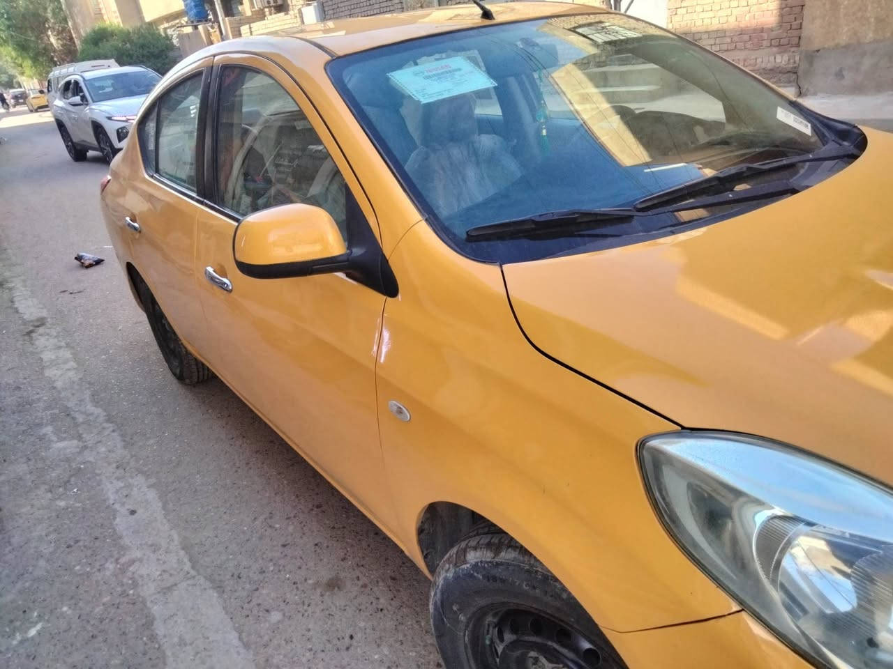 السلام عليكم  
سياره نيسان سني هندي ام البليته الزركه حلوه ونظيفه گير عادي جاهزه مابيها اي عطل 
باسمي تحويل مباشر ارقام انكليزي
سعرها 80 وبيها مجال 
مكاني بغداد الزعفرانيه 
***********
