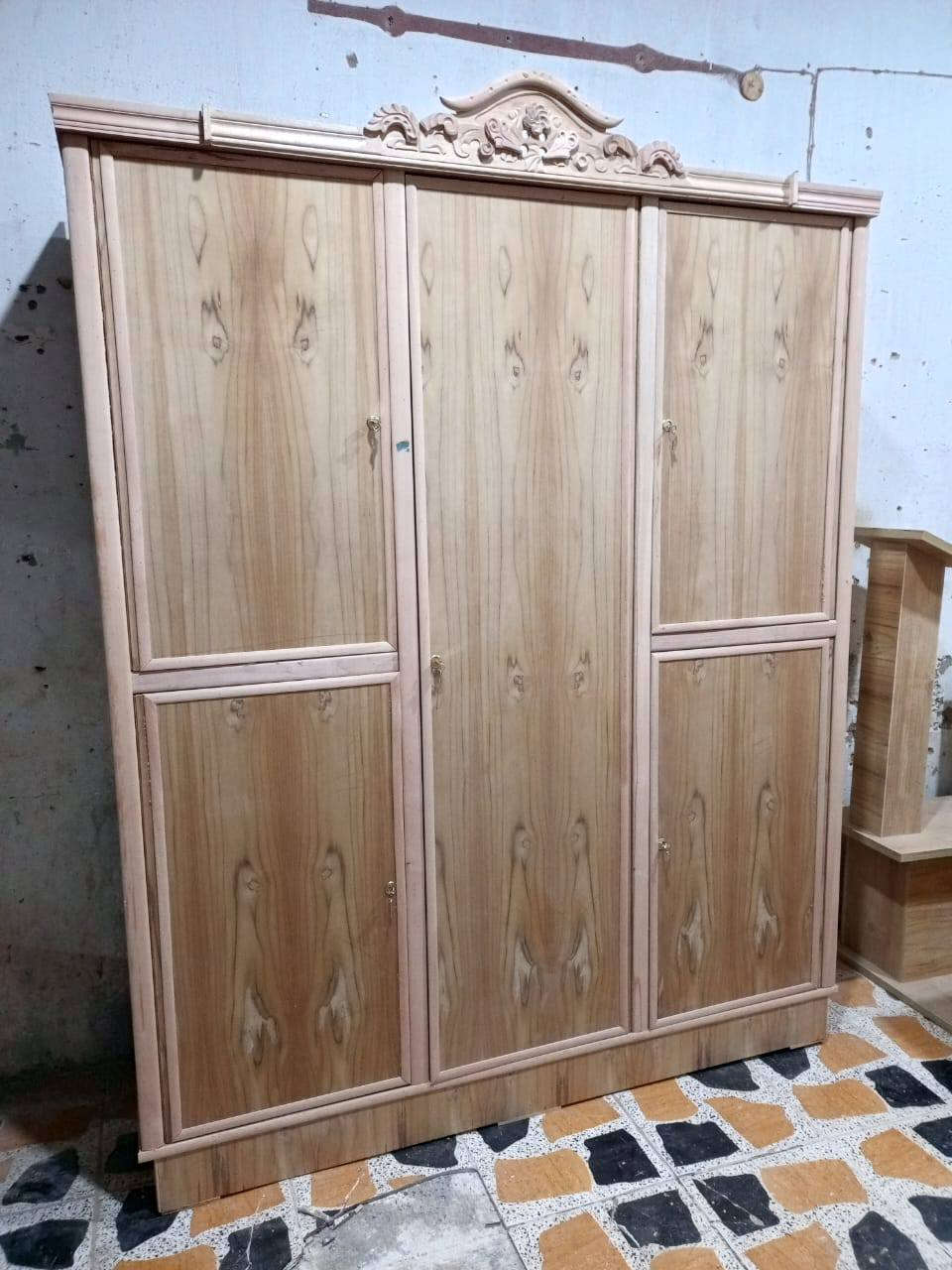 احمد للأثاث العراقي العمارة شارع المرور القديم قرب ثائر للهاتف النقال
***********
