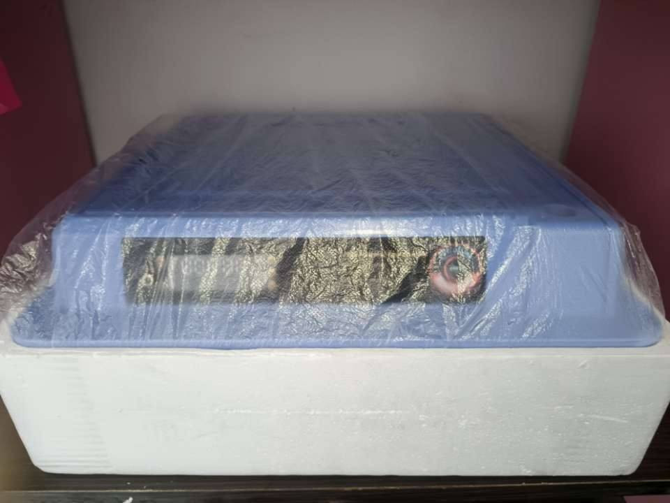 مەقفەزێکی 64هێلکەیی  بۆ فــرۆشـــتن
لۆکە یەک جار بەکار هاتووەو ڕێژەی هەڵهێنانی لە100\90 

باترییەکی لەگەڵایە 

130و کەمێ معامەلە

بۆزانیاری و معامەلە تێڵ بۆ خاوەنی بکەن 

ژ.خ ***********
