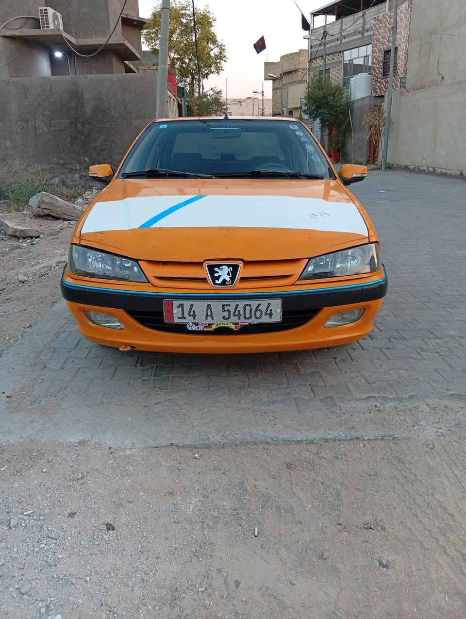 سلام عليكم. مره خصه الادمن المحترم. 
بيجو بارص موديل 2020 حره باسم جاري 
جاهزه سياره من كير مكينه تبريد . حمدالله كفاله عامه . ما على ضربه بخشم جاملغ الامامي . ما ضارب الايرباك . وحداده كلش تمام . مكاني بصره . دويد شارع الوفود. 
السعر 50 وبيها مجال قليل . رقم . ***********
