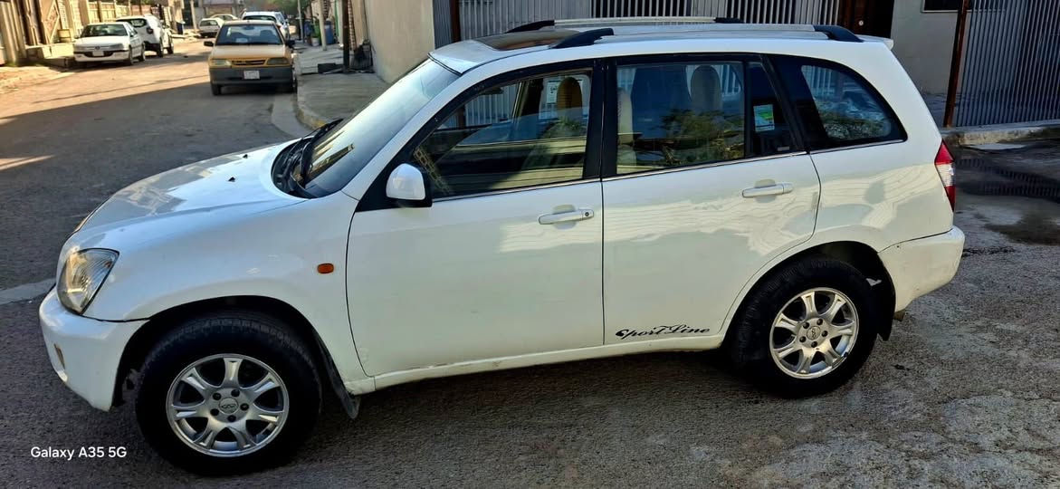 ياالله 
السلام عليكم 
الاتصال ***********. ***********
للبيع تيكو موديل 2012 باسمي هزة وسنويه جدد تحويل ثاني يوم مكينة ٢٠٠٠ كير مكيانيك المرغوب صبغ جهة عكس سايق اثر شخط لادواخل ولا اي شي .دوشمة جديدة تغليف ابواب ارضيه جلد شاشه كامره مشط ستيرن جديد وصالنصه سياره جاهزة واقتصاديه بصرف السعر (53)اوس كريم الربيعي
