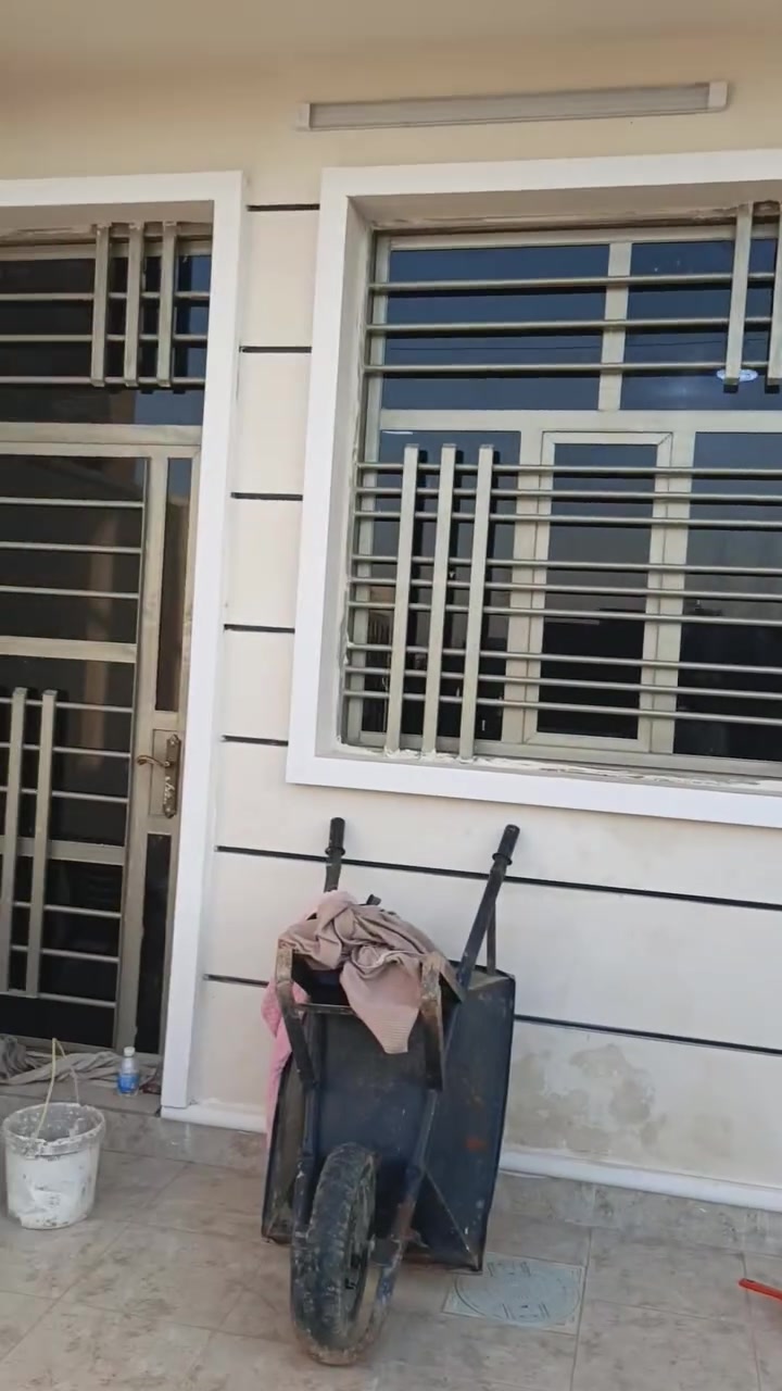متاح بيت للبيع ٢٠٠م على شارع ٢٠ رابط بين حي القادسيه وضباط
يحتوي ٢نوم وصاله ومطبخ وصحيات داخليه وخارجيه البيت جديد محد ساكن بي سابقا البناء حديث اي نقص مابي كله جديد وحديث سعر دار ١٥٥مليون مجال بسيط

مكتب ابو ياسر للعقار اتصال

***********

***********

***********

