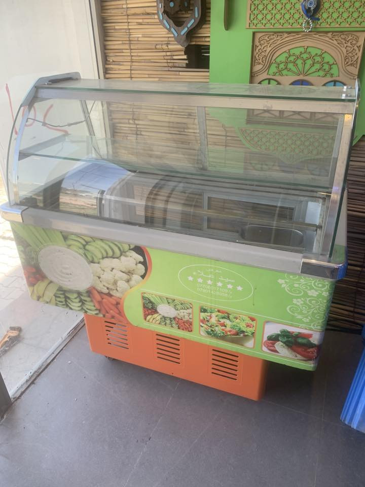 السلام عليكم اغراض للبيع براد مقبلات سعره قفل ٢٠٠ مجمده ٧٥ الف طباخ ٧٥ الف قنفه مع الطبلة والدوشك ٧٥ الف فرن ٥ صواني قفل ٥٠٠ الف منقلة شوي كباب ٧٥ الف منقلة شوي اجنحة ودجاج ١٠٠ الف شواية سمك ١٠٠ الف حوض سمك نقص جامة وبي جادر سعره ١٠٠ الف طباكات شوي سمك ودجاج درجة اولى سعر الوحده ٥٠٠٠ مال سمك والدجاج ب ٣٠٠٠ للاتصال ***********
