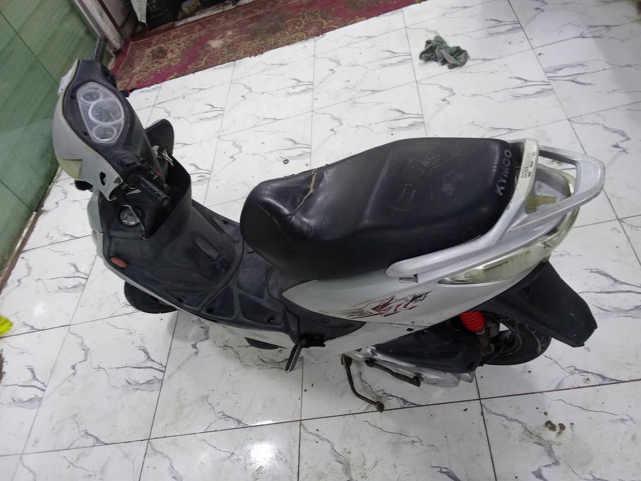 جيفور مجفته صارله يومين ابيع 350 رجائا لتكلي طيحلي معجبك السعر اطلع من المنشور


**إذا كنت صاحب هذا الإعلان وتريد حذفه لأي سبب، رجاءا أرسل رسالة إلى الدعم الفني**