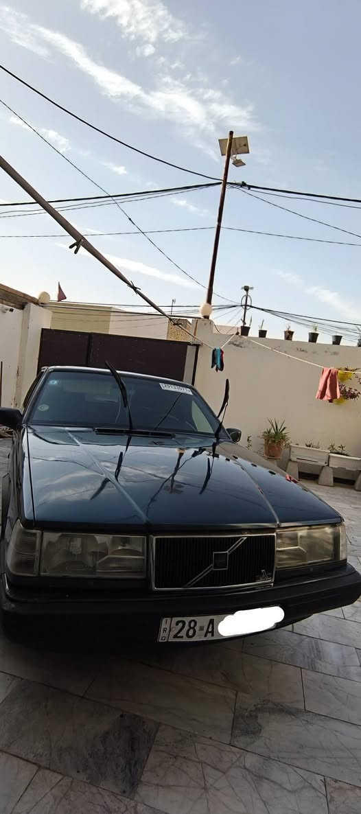 السلام عليكم ورحمه الله وبركاته 

فالفو 940GL موديل 1992 اللون زيتوني 

كير محرك ابلاد مكفولات
تبريد مكفول شرررط ثلج 
شاصي مكفول رقم نجف دولي 
كهربائيات شغاله غرفة نظيفة مثل ماتشوف بالصور
تخم تايرات نظيفة كلشش ويل 96
بطاين الباب جديدات ونظيفات 
حدادية جديدة السيارة ماناقصها اي شي
ماشية 340,000 وقابلة للزيادة 

مكانها النجف الأشرف

‏‪***********‬‏ // متواجد اتصال وخاص
