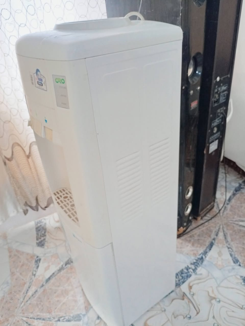 براد للبيع شرط الشغل  السعر 65  
 ***********
