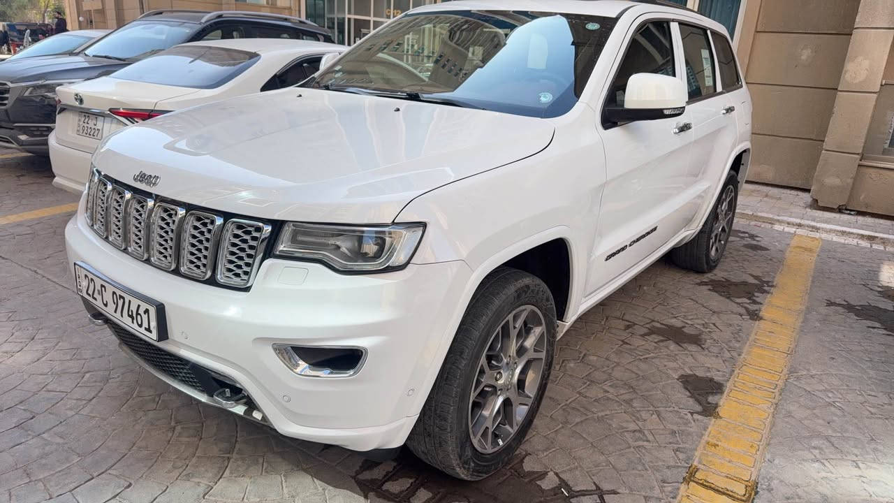 سلام عليكم جيب اوفر لاند فول 1/1  (  جديده اخت زيرو)

الموديل 2020  (خليجي) . وكالة هارلم السياره 

اللون: ابيض 

المحرك : V6.  3.6L . 

العداد :   47الف  mi  شرط حقيقي .  

رقم اربيل الجديد كامل تحويل ثاني يوم 

مكفوله من صبغ و البارد فقط رصعة بسيطة بالشاصي اثر رجوع سيارة عليها على الهوك الامامي والباقي  كفاله
السيارة بدون ايرباك شرط 
 سياره بعده بوضع شركه  

كير محرك كفالة  برغي ما ملعوب بيهه شرط  

سياره من النوادر جديده و حلوه استخدام قليل جدا

المواصفات فوول للخير 

*قياده ذاتيه 

*داخل قرميدي 

*سياره 3 شاشات امامي و خلفي 

* دفع رباعي 4x4 . 

* رادار جانبي مع مانع تصادم .

* تحذير الخروج عن المسار ⚠ . 

* تحذير النقطة عمياء ⚠ .

* شاشات خلفية . 3

*داخل جملي قرميدي المميز 

* نظام الاسطفاف الآلي (اوتو بارك) .

* ويل قياس 20 انج .

* سقف بانوراما . 

* شاشه كبيرة 8.4 انج . 

* نظام الخرائط (GPS) .

* نظام التعليق هوائي (جكات) . 

* ستيرن كهربائي . 

* المصابيح الأمامية زنون .

* كشافات الضباب زنون .     

* تشغيل عن بعد .

* صندوق كهربائي .

* مقصورة الركاب من الجلد الفاخر .

* حفظ وضعيات الجلوس (ميموري) . 

* المقاعد الأمامية كهربائية .

* المقاعد الأمامية تبريد وتدفئة .

* المقاعد الخلفية تدفئة .

* مشغل اقراص CD/DVD . 

* سستم صوت هارمون كوردون . 

* حساسات أمامية

* حساسات خلفية . 

* كاميرا خلفية .

* تدفئة ستيرن . 

* بخاخ ماء على المصابيح الامامي.

* المرايا الجانبية قابلة للطي .

* مرايا متحسسه للضوء العالي . 

* مانع تصادم خلفي .

* مقود السائق من الخشب . 

* بلوتوث تلفون . 

* محدد سرعة . 

* نظام التشغيل والاطفاء الاوتوماتيكي ( Auto Start System ) .

* نظام بريك اوتماتيكي ( Auto Break System ) .

سياره علا ايدي من الزيرو برغي ما مفتوح بيهه شرط 

السعر 310 ورقة وبيها مجال
للأستفسار الاتصال عالرقم
*********** 

سياره على ايد وحده و السوك كلشي بي سياره جديده 

مكان السيارة ديوانية 

بيع فقط أربيل, العراق
