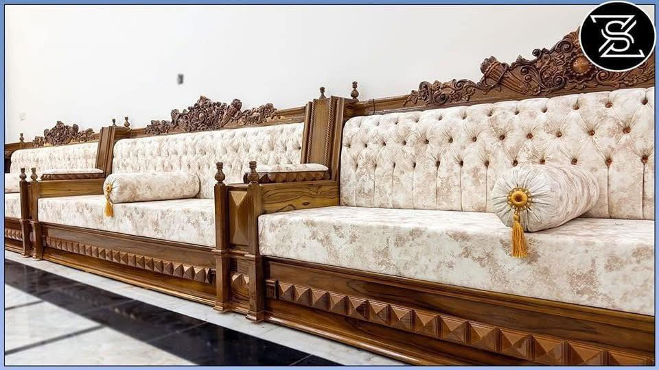 يسر معمل مثنى النقاش لعرض احلى انتاجه من الدواوين بأدق التفاصيل صنعت خصيصاً لتناسب غرفة جلوسك 
مصنوع من اجود انواع الخشب الهيكل خشب الروسي و الاسفنج اكسترا الطبي والقماش التركي حسب طلب الزبون (جكور / شانيل / وتر بروف)
مستعدين لعمل القياسات والتفاصيل حسب رغبة الزبون 
خدمة النجار يصلك للمنزل لاخذ القياسات مجاناً للحجز او الاستفسار يمكنكم مراسلة الصفحة او الاتصال 
***********
وتساب
