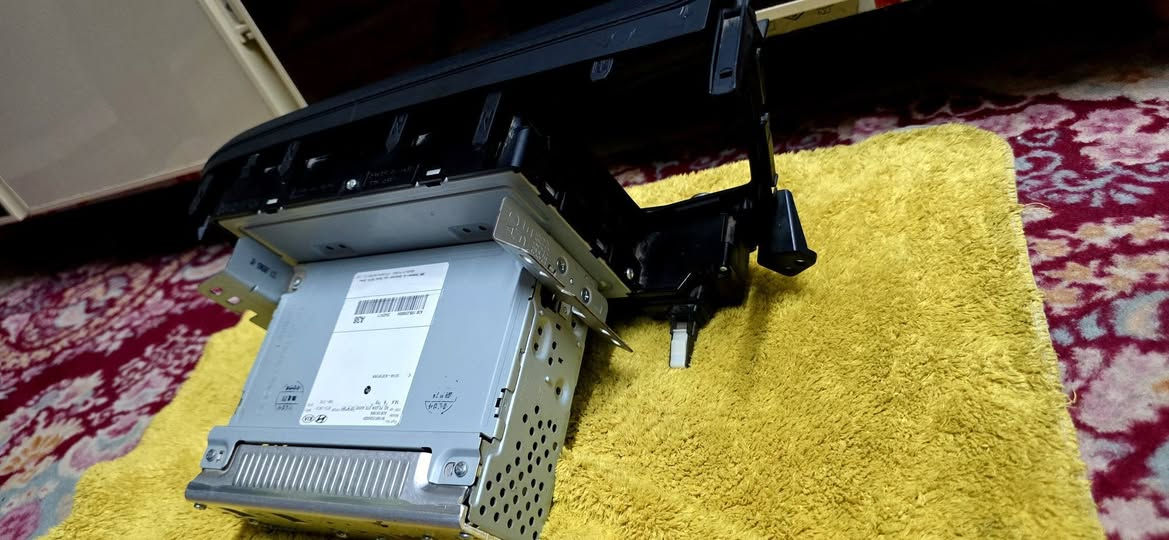 مسجل بلادي اصلي ابو الشاشه مال النترا من ٢٠١٧ لحد ٢٠٢٠ جديد مامستخدم
وتجاوي راس بلاديه 
 مكاني بغداد الدوره ابو طياره ***********
