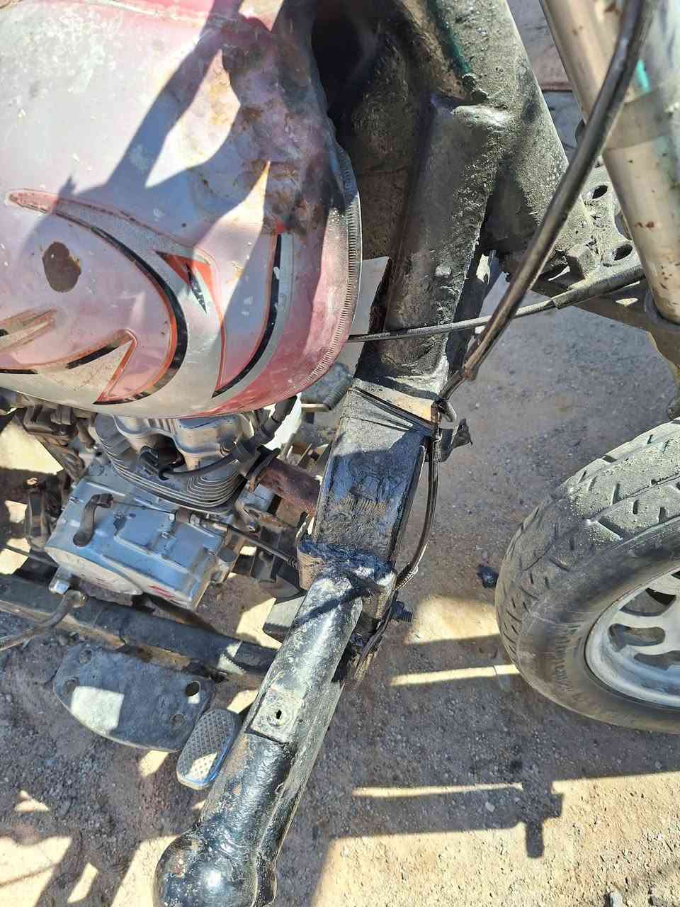 سلام عليكم عنواني بصره ابو الخصيب ستوته كلش نضيفه محرك ميتين  بدي تفصال هذا رقمي ***********
