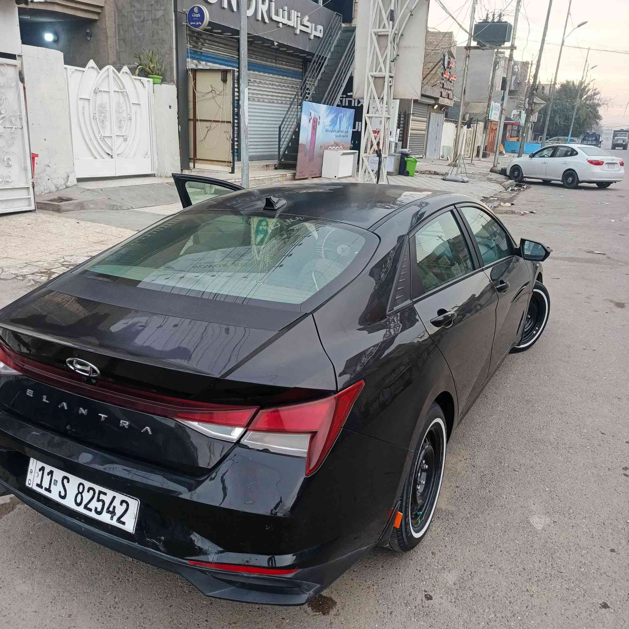 سلام عليكم البيع انترا هونداي
وارد امريكي
موديل 21 
رقم هاتف ‏‪***********‬‏
