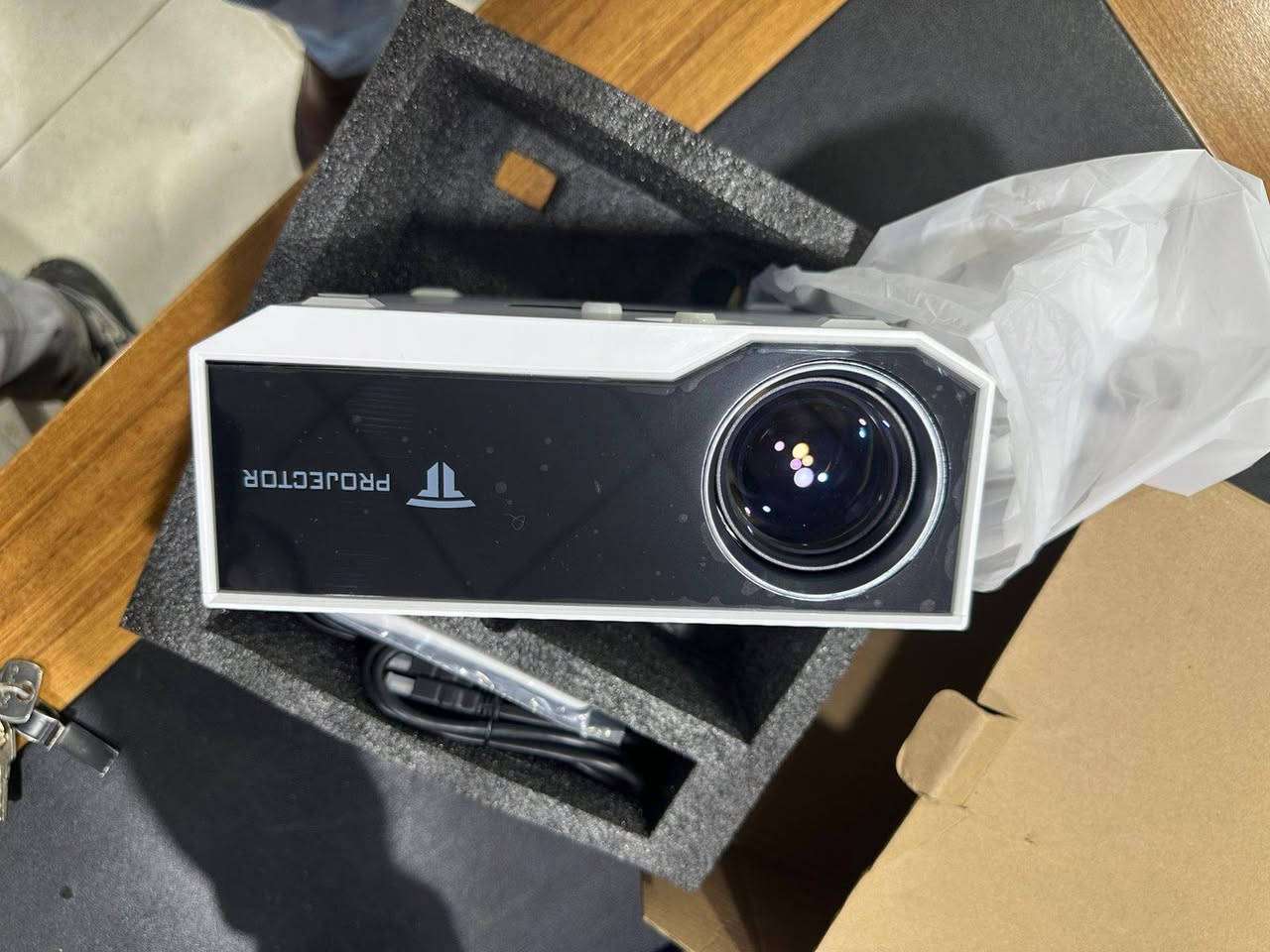 اغراض للبيع كلمن وحسب سعرة جديد غير مستخدم


**إذا كنت صاحب هذا الإعلان وتريد حذفه لأي سبب، رجاءا أرسل رسالة إلى الدعم الفني**