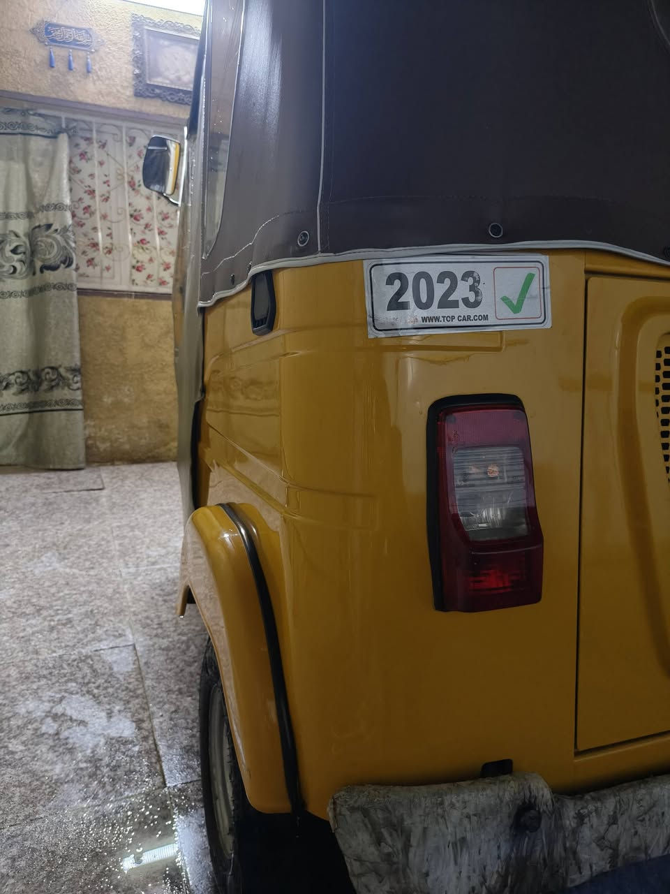 السلام عليكم تكتك للبيع موديل 21 التكتك نضيفه حيل تخم تاير جديد اصلي مكفوله من الضربه ولصبغ التكتك بيها اكرنك امبدل فقط بس مكينه ناعمه وحلوه لا تبخر ولا تنقص التكتك نصبتها حلوه كلش مرقمه بغداد بسمي تحويل ثاني يوم (السعر) 8000 مليون وبيها مجال قليل حك الجيه مكاني الشعله ام نجم رقم الهاتف (***********)
