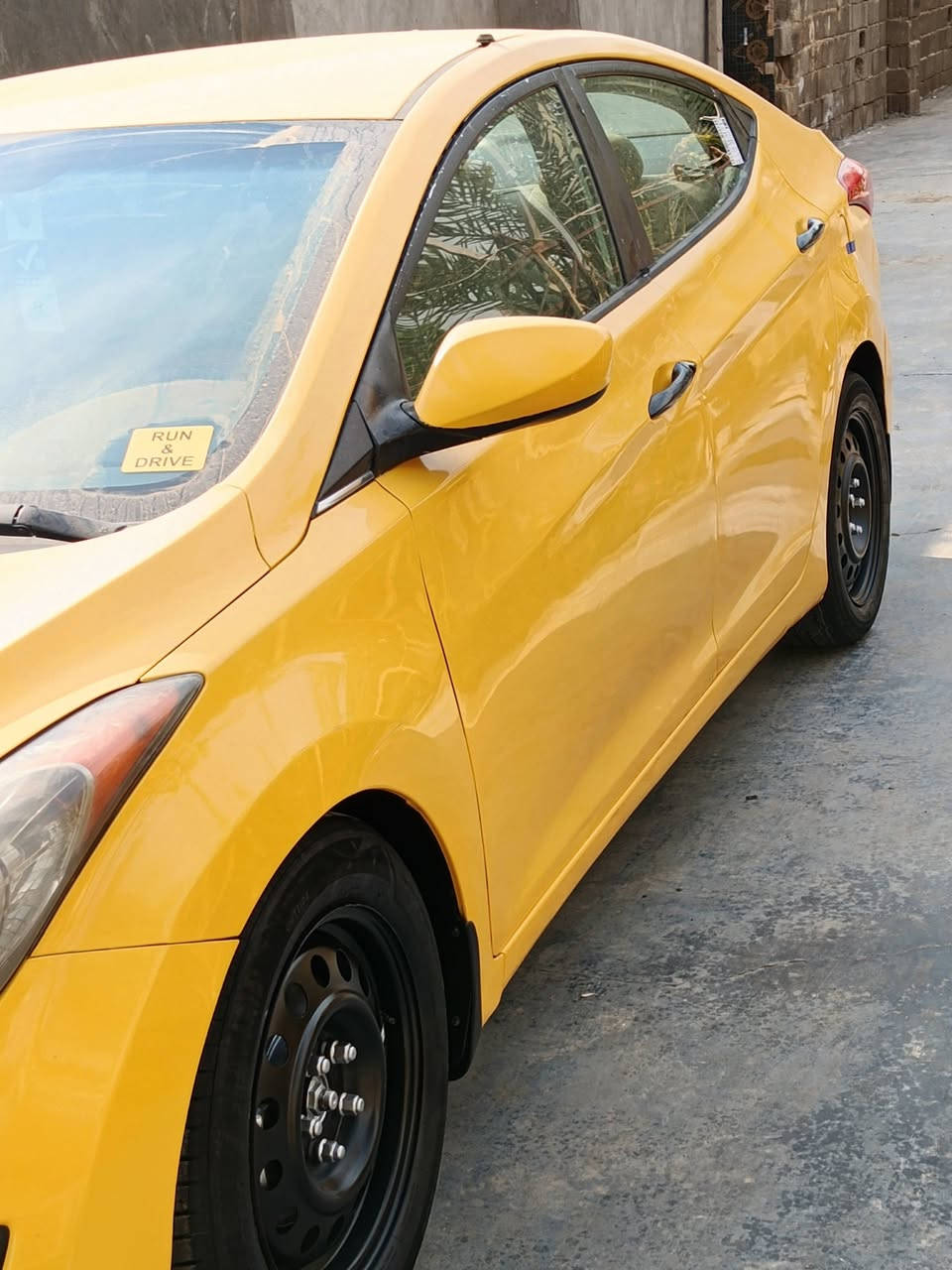 السلام عليكم  النترة  موديل 2013  وارد امريكي حادث جاملق مامي فقط تحويل جديد  مصغرا هيا وقرامت مكينا خير من اللة صدر مامي خلفي جديد  وبسمي  مكاني تقاطع نهروان السعر 100 وبيها مجال رقم تلفون***********
