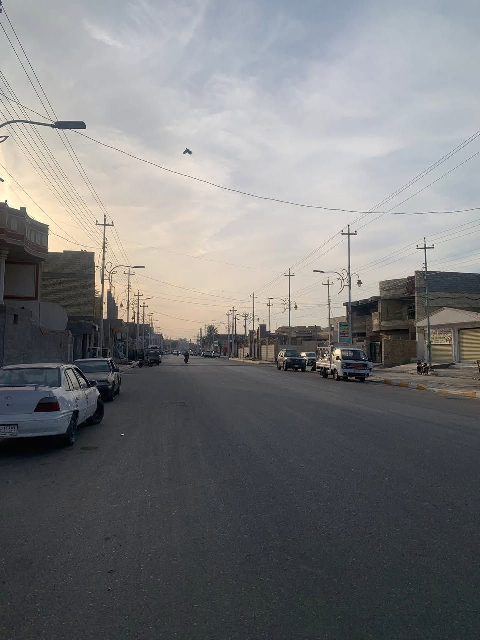 محل للايجار على شارع الجولان الرئيسي قرب صناعة الجولان للسيارات 
للاستفسار 
بدل الايجار الشهري ٢٠٠ الف دينار 
‏‎ اتصال
‏‭٠٧٥٠ ٦١٤ ٦١٩٠‬
‏‭+٩٦٤ ٧٨٢ ٩١٧ ٤٧٠٨‬
