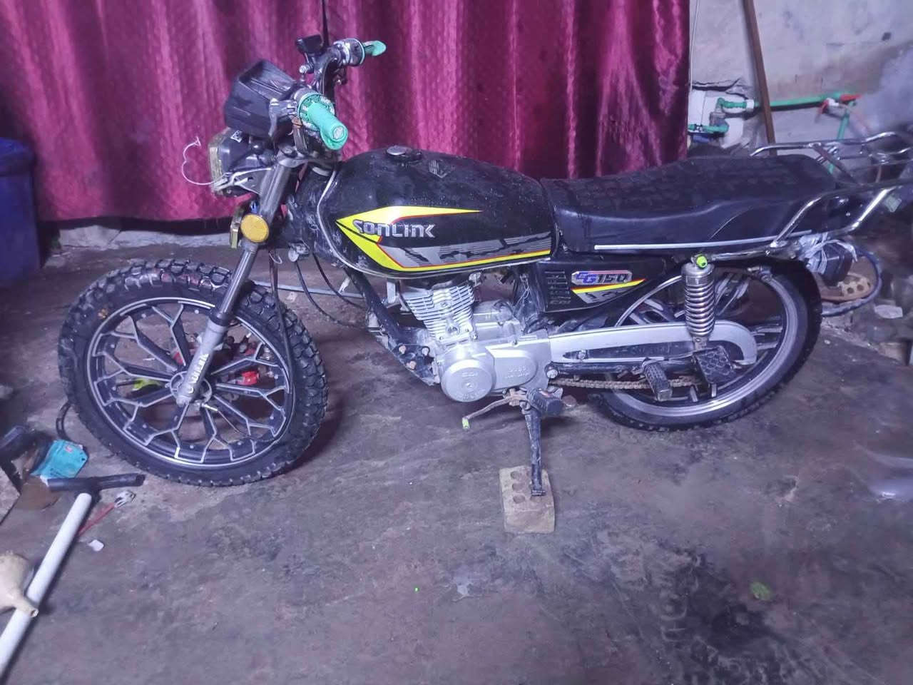 سلام عليكم شباب دراجه للبيع مديل 23  دراجه 4كير مكاني مدينه الصدر بلداخي سعر 350وبيهة مجال اوهاذ رقمي*********** Colombo, Sri Lanka
