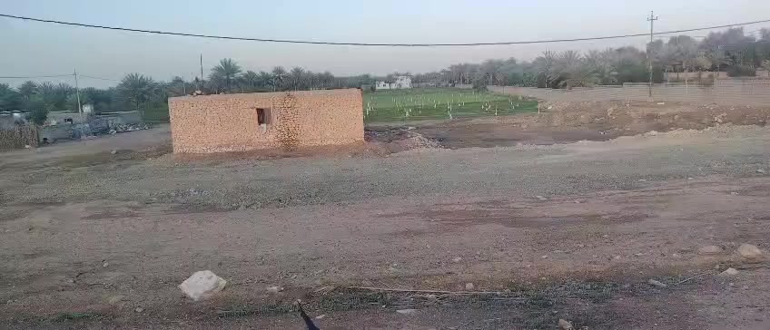 مزرعه للبيع الأنبار قضاء هيت
المساحه ١٢ دونم 

 من شارع العام للشط ترهم استثمار منتزه او

 مشاريع ترفيهيه للتفاصيل اكثر

جنس العقار طابو زراعي تحويل مباشر 

الاتصال ‏‪***********‬‏

او زيارة مكتب العنوان خلف العاب السندباد 

نستقبل كافة العروض العقارية
