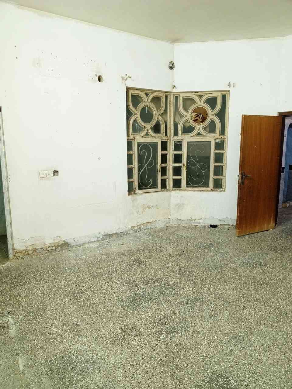 للإيجار [ 125م ]  منطقة 31  قرب البريد 

النجف حي ميسان  قرب شارع الكيات

المحتويات 

غرفة نوم   +  صاله  +  استقبال  + مطبخ  + صحيات
داخلية +  صحيات ....  خارجية  +   منور  +   طارمة

للاستفسار 
***********
