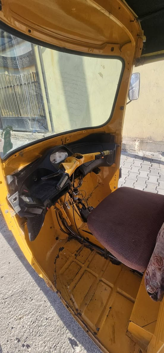 سلام عليكم تكتك بياجو ٢٠١٨ للبيع مكاني بعقوبة التحرير 
مكينة خير من الله لاتبخير لاتنقيص بريك كهربائيات بس نقوصات بسيطة تجي جيك تشوف بعينك 
السعر ٣ملاين بيها مجال بدون رقم اوراق كاملة 
***********
