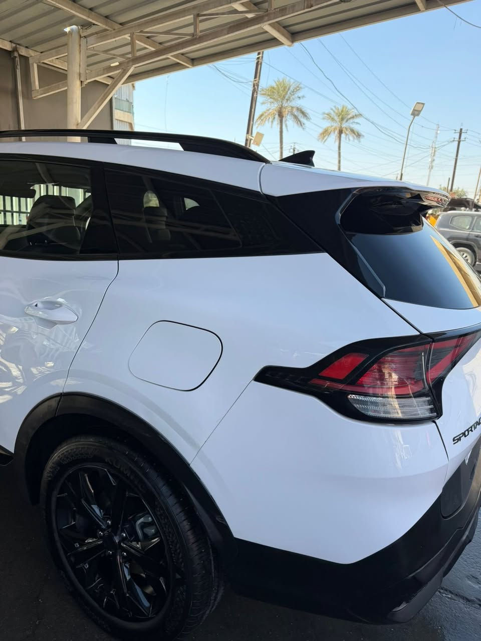 السلام عليكم 
كيا سبورتاج 2025 X-Line أبيض صَدفي، وارد أمريكي، رقم بغداد خصوصي، ممشى 14,000 كم، مقاعد جلد 5 ركاب، فتحة سقف بانوراما، شاشة، بصمة تشغيل، كشنات تبريد، 4 أنظمة قيادة، السيارة فحص كامل ونظيفة جداً، بارد فقط بالجامع الخلفي جهتين وأمامي جهة وحدة، بدون حوادث أو شاصي او ايرباك السياره مابيها قطره صبغ عدا ليه لخلفيه جاهزه السعر المطلوب 24500$
من يرغب بالشراء عليه الاتصال بالرقم التالي *********** كرار

