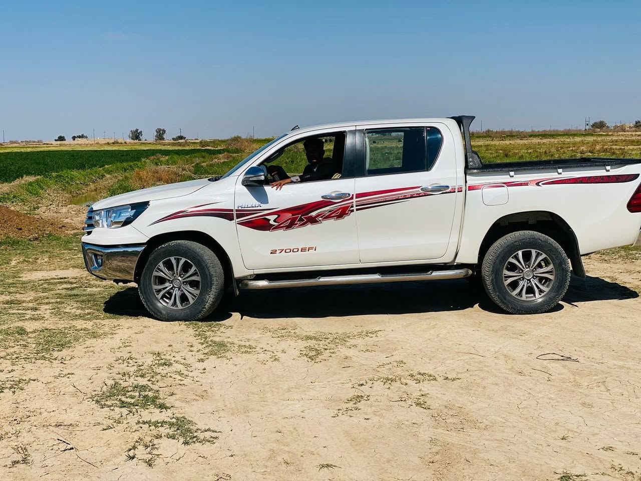 للبيع فورويل 2016 سعودي ام دعاء جربه كير اوتماتيك رقم ميسان دولي بسمي كفاله عامه ضربه وصبغ وتبديل فول مواصفات بصمه شاير بل مري  يده ستيل تبريد ويل كب  السعر 250وبيهة مجال مكان ناصريه ***********
