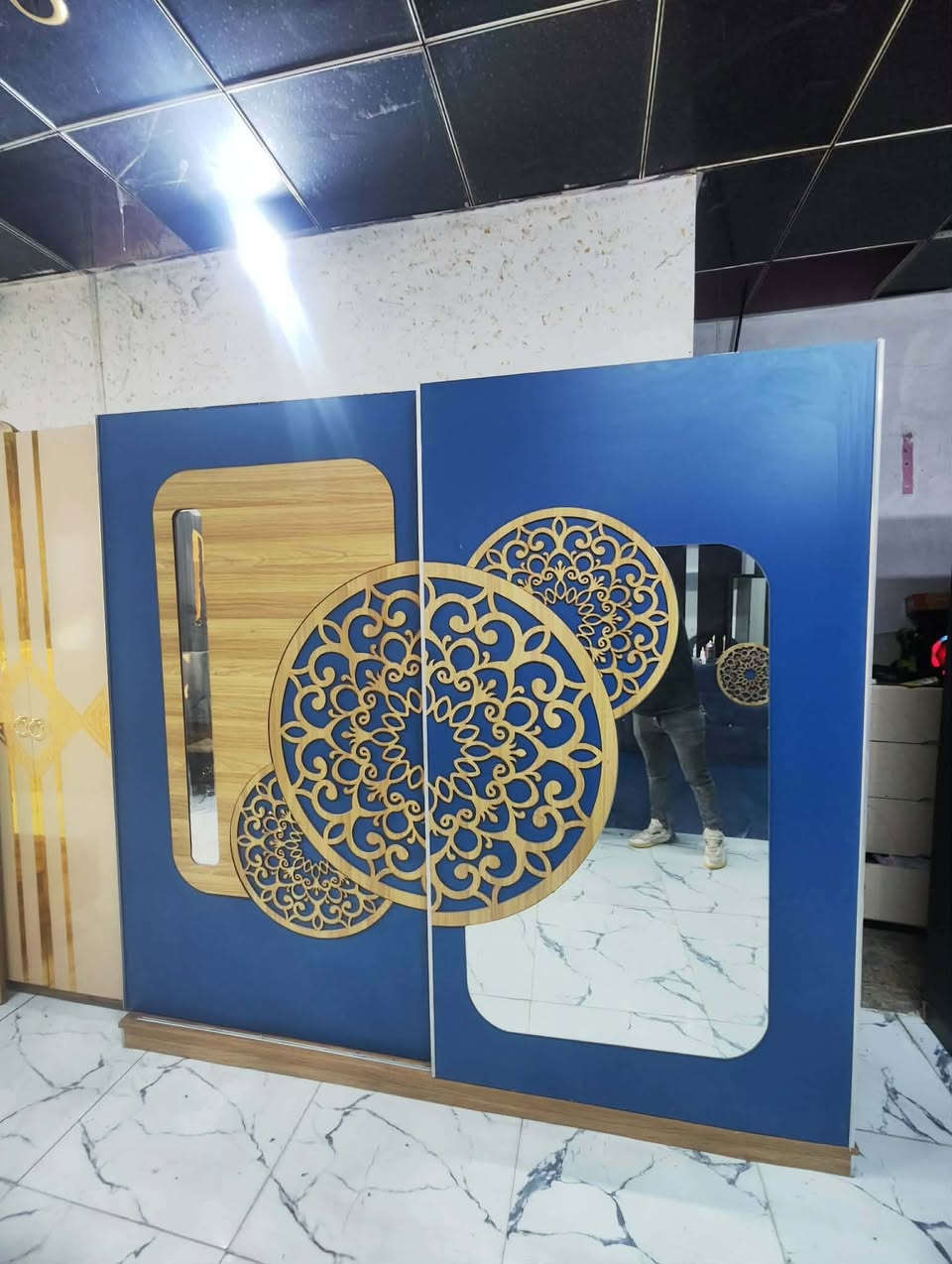 غرفة نوم تركي مستخدم😍💥 
 نضافة95💯
عدد القطع / 5
نضام / سلايت 🦋✨
سعر / 400🤍✨
شد ونقل داخل بغداد مجاني🛻
يوجود توصيل محافضات


**إذا كنت صاحب هذا الإعلان وتريد حذفه لأي سبب، رجاءا أرسل رسالة إلى الدعم الفني**
