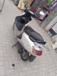 دراجة اسبيسي ياباني سرعة 100 مكينه بلاديه ما مفتوحة ابد ناعمه شلعه قوي...