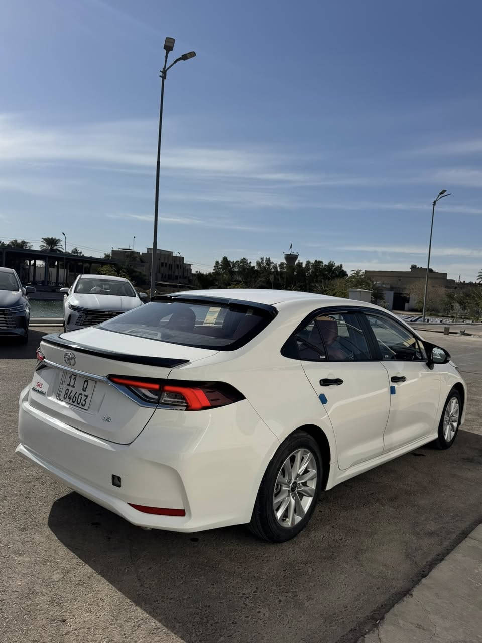 السلام عليكم كورلا موديل 24 شكل الخليجي المرغوب داخل احمر باسمي تحويل ثاني يوم فول السيارة ماشية 23 الف معروفة مواصفاتها بيها بارد بالهلال الخلفي وشوية بالباب بصمة فتحة كشنات جلد احمر وباقي المواصفات للبيع فقط السعر 144 ورقة بيها مجال بسيط حق الجية للاستفسار ‭٠٧٧٠ ٦٩٨ ٦٠٦٤‬ مكاني بغداد غير متواجد عالنت الشراي يتصل
