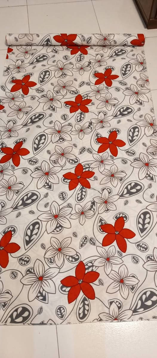 همايون عرض 2.25 
بالف المتر 
الساده الف وربع 
متوفر توصيل 
عنوانه كربلاأ العطيشي مقابيل البلديه 
(محل انسب الاسعار للاقمشه والستائر) 
***********
