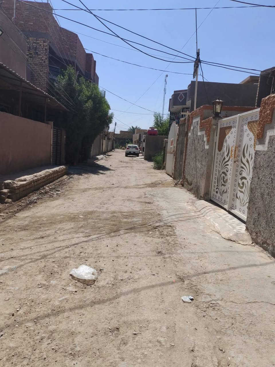 قطعه مساحتها 100مربع العنوان كريطعه اسواق احسان الخفاجي خدمات كامله طابو زراعي سند25
سعر30
مكتب وعقارات الوارث
***********
