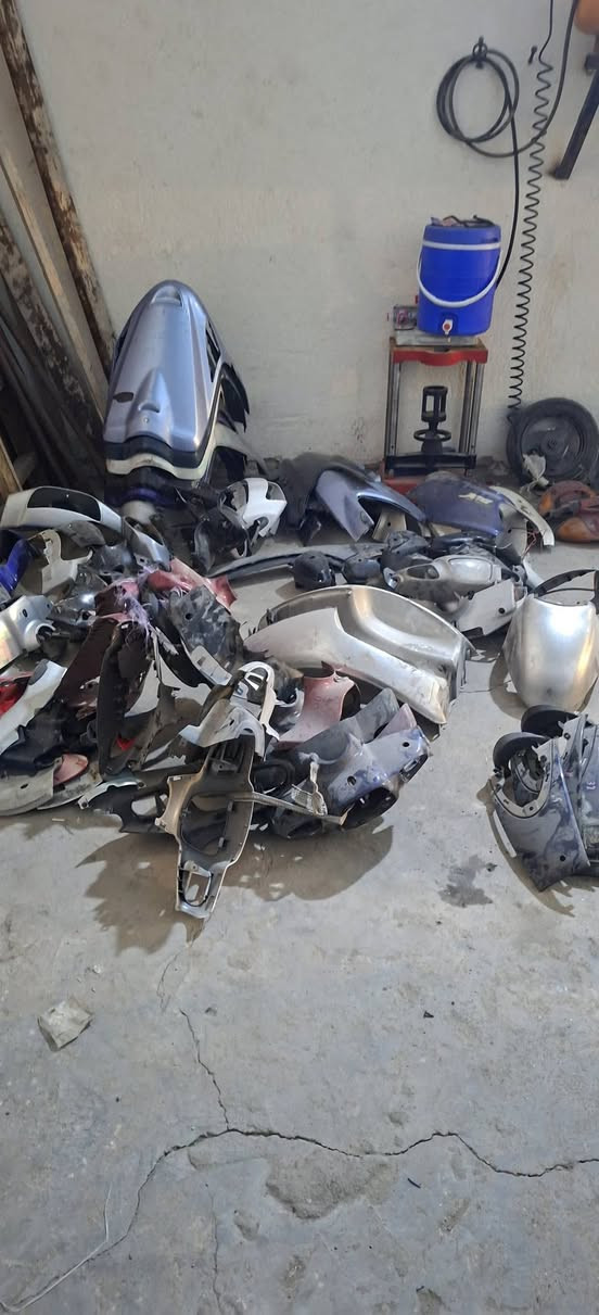 غراض تفصيح للبيع سازوكي فراشه بطه  عبد الحليم عصفوري  العماره حي المعلمين مجاور مجمع الكوري  ***********
