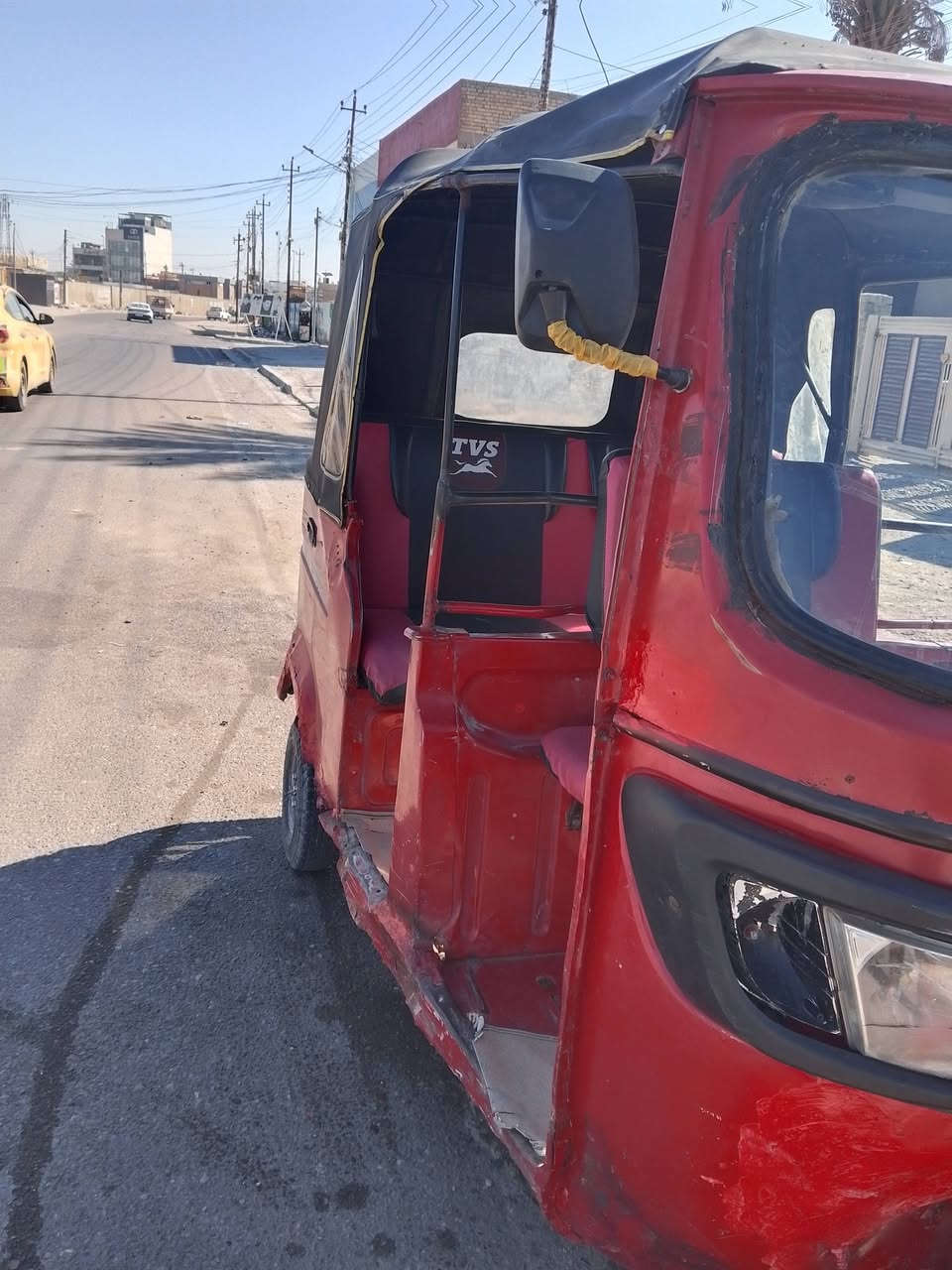 تكتك تي في اس لبيع أوراق كامله كهربائي كله شغاله تخم تأير
ومكنيه شاده جديد سعر 2500وبيه مجال ‏‪0775 270 7775‬‏
