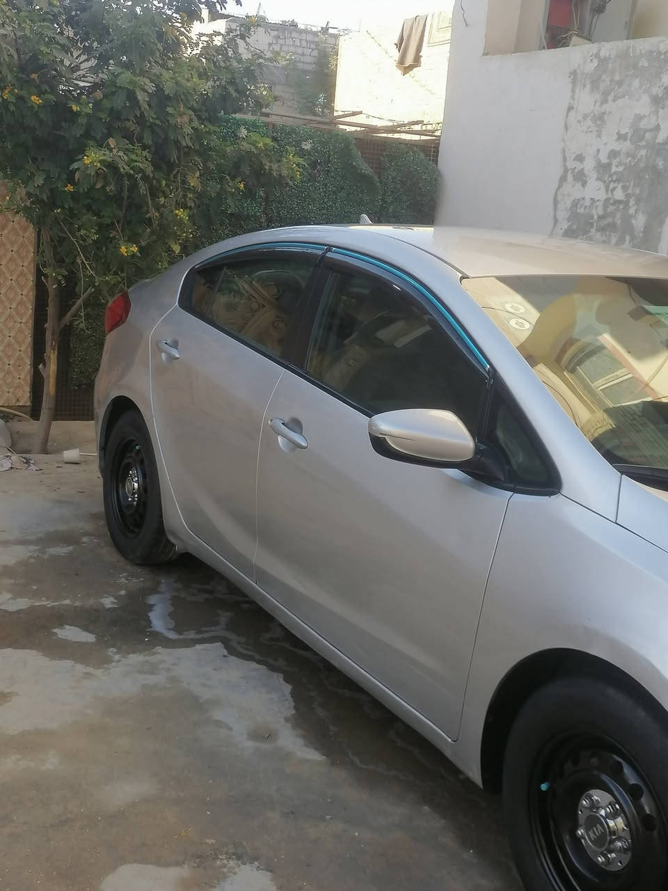 سلام عليكم فرتي موديل14 جديدة مكفوله كلين بس دعاميه سياره في كربلاء مكينه دوش مشيه 108 سعر المطلوب 112 مجال قليل للاستفسار الاتصال على الرقم ***********
