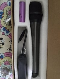 مايك سعر 25الف بغداد  يوجد توصيل 07740360181