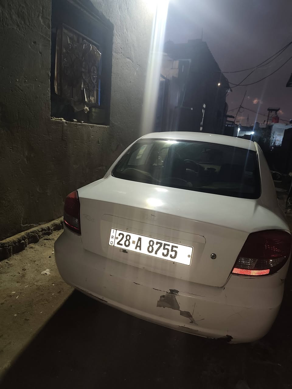 كيا ريو موديل 2005 مكينة وكير كورلا رقم انگليزي سنوية لل30 مكفول من العيب الشرعي والضربا القوية  مصبوغه جماليه سعر 25 عنوان بصرة شط العرب الرقم ***********
