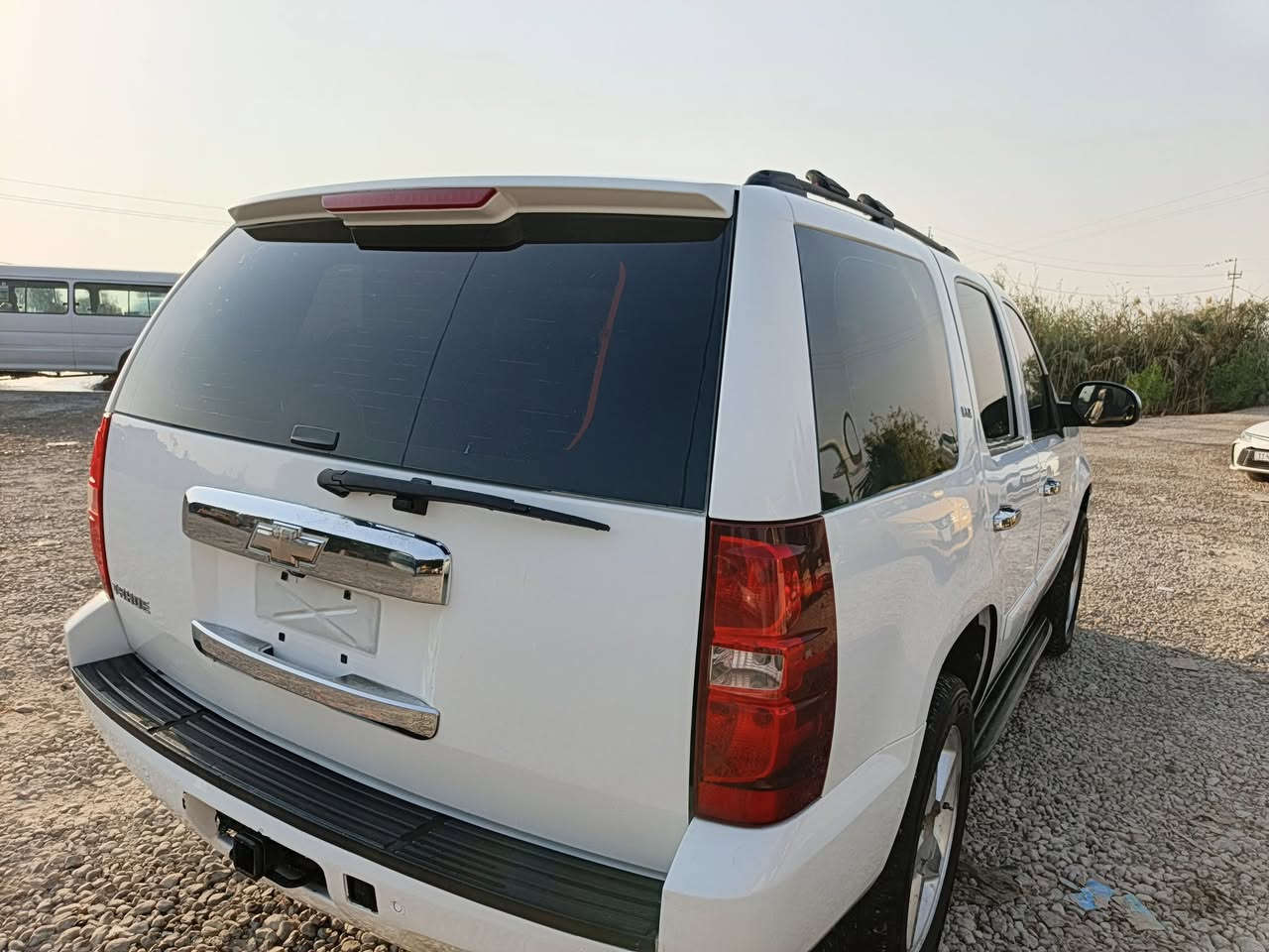 للبيع تاهو ادوات 2008 / LTZ – فول مواصفات
الحالة: السيارة مكفولة من الكص والسرقة خليجي نضيفه. 
المواصفات: دواخل جلد عسلي – حساسات – كاميرا – كشنات كهرباء – تحديد مسار – التبريد شغال. 
الميكانيك: الماكينة والكير مكفولين. 
الإضافات: إكسن حدادية أمامي وخلفي جديد. 

📍 الموقع: واسط
📞 للتواصل: ***********
السعر:   90 ورقه
