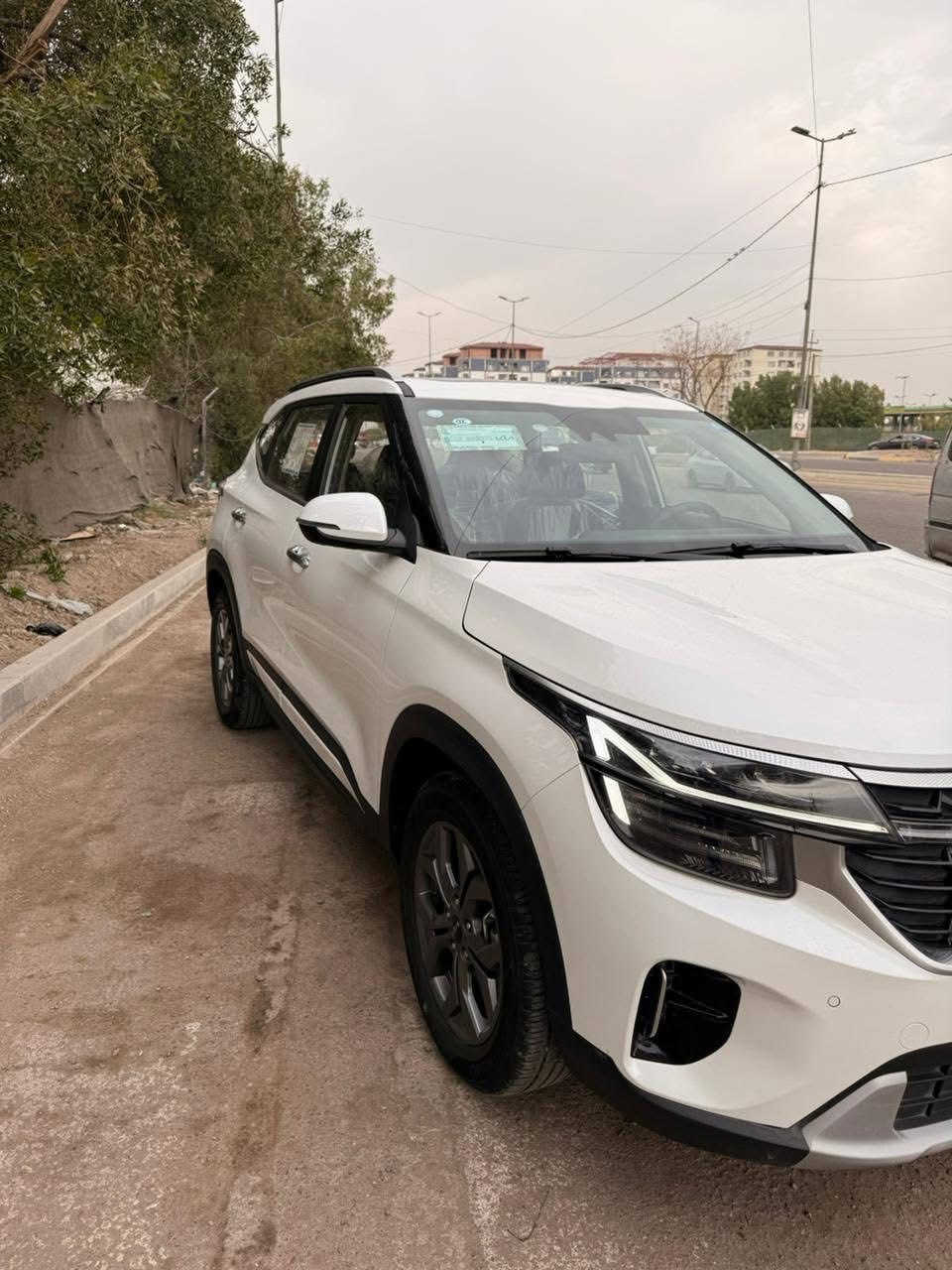 السلام عليكم
كيا سلتوز

موديل 25خليجي فول واحد على واحد 

ماشيه 15 الف فقط زيرو 

رقم بغداد نكليزي 

محرك 15000 دبل نوزل 

مكان سياره السماره ستفسار ***********
