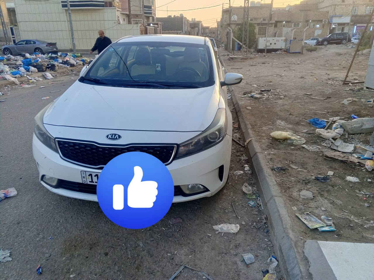 السلام عليكم
كيا سيراتو موديل 2017
رقم بغداد سيارة بيها بارد كلش بسيط 
والباقي كفالة من الضربة وصبغ والتبديل 
كير مكينه تبريد على وضع الشركة 
مكان السيارة ناصرية 
السعر142 وبيها مجال 
‏‪***********‬‏
