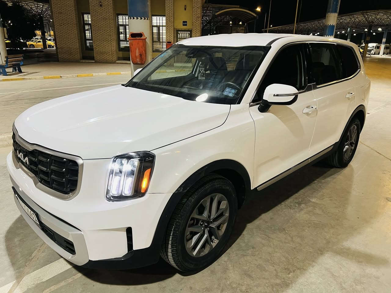 سلام عليكم كية تولارايد موديل 2024
مرقمة ذي قار شهداء  ماشية 27 الف المواصفات 
شاشة JDL
بصمة 
رادارات جانبية
تشغيل عن بعد حساسات تبريد ثلاث قطع 
مكينه 6v (3800)
تبريد على وضع الشركة سيارة جاهزة هواي بيها مواصفات
تبديل جاملغ امامي ايمن وبنيد فقط
السعر 245
.
العنوان ناصرية مركز
رقم ت ***********
