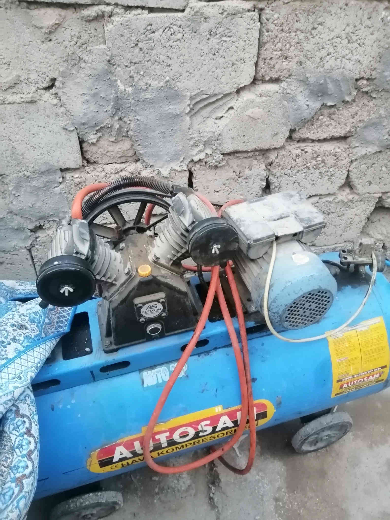 نعيد النشر بسبب الوعود الكاذبه 
السلام عليكم ورحمة الله وبركاته
هاي غراض مثل ما موضح بل صوره مع موطور مال قالعه كلهن شلع ب مليون غير متواجد علا الفيس المكان ديالى الخالص لتوضيح المكان ديالى الخالص *********** الاتصال على الرقم وبل خدمه
