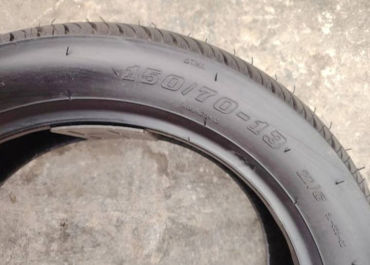 يالله
تاير قياس13.70.150 جديد بلسلفون 
السعر  35
العنوان بغداد البياع 
اي استفسار واتس اب ***********
موجود توصيل جميع المحافظات
