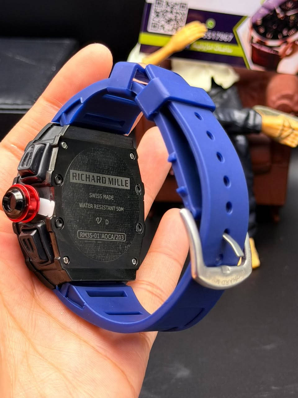 ساعه ريجارد ميل
كوالتي جدا عالي 
تفاصيل وتعقيدات مميزه 
اميال لا مينوس 
سناتر شغاله 
وزن ثقيل 
المهتم يراسلني عليها بيها غير لون ويدلل


**إذا كنت صاحب هذا الإعلان وتريد حذفه لأي سبب، رجاءا أرسل رسالة إلى الدعم الفني**