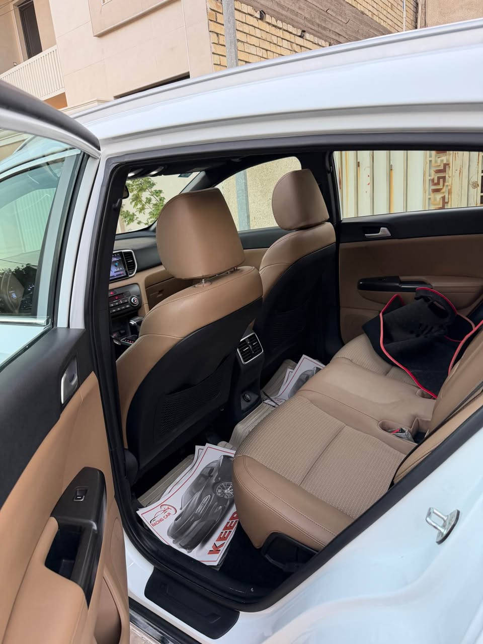 سبورتج موديل 2019سياره  شركه الدوليه العراقيه ماشيه 86الف رقم بغداد باسمي هزه وسنويه ورقم جديد  جديده السياره عله ايد وحده من الوكاله 
سياره فول مواصفات بنوراما بجم جيتي لاين بلوجكترات داخل حمصي كراسي جلد ومخمل كراسي دبل كهرباء  تبريد شاشه  بصمه دخول ذكي قطعتين تبريد مكينه الفين دوش المرغوب ويل 19جواهه تخم تايرات جديد اسبير منازل ولعده بعدهه بكتلوكات الشركه 
ملاحضه:السياره بيهه بارد صغير الباب الخلفيه الوره السايق وبيهه تكحيل كارت عله كد اصبعين بجاملغ الامامي 
السعر:195ورقه وبيهه مجال  
للاستفسار:*********** بغداد, العراق
