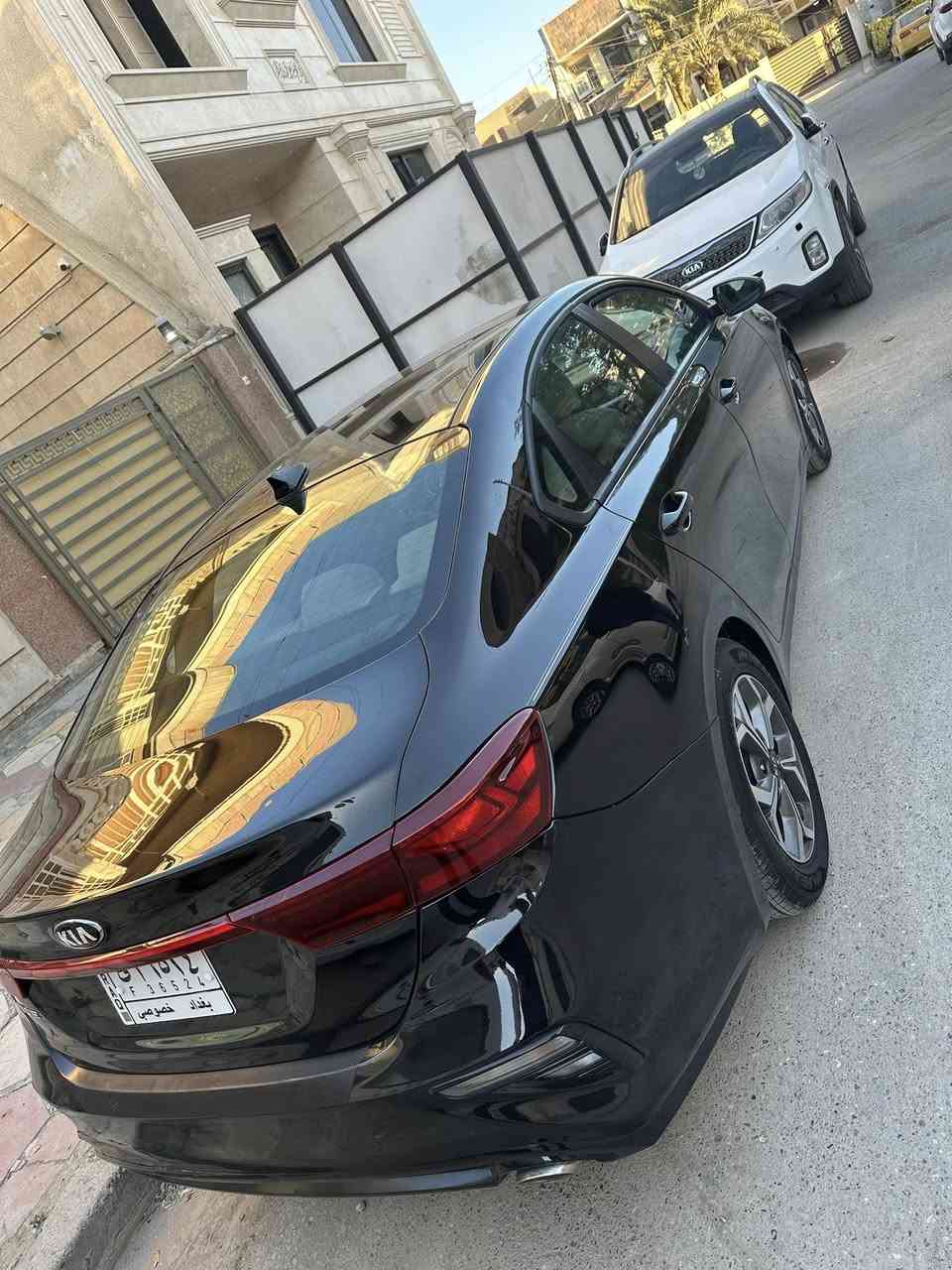 كيا فورتي (2019)🖤🔥
السعر 115$ 
***********

⚙️ محرك 2000 سي سي
🔧 گير أوتوماتيك محور AT
📉 الممشى 60 ألف ميل
🛡️ كير ومحرك ضمان الفحص
📡 رادار أمامي
📷 كاميرا خلفية
🎛️ تحكمات ستيرن
🛞 تخم تاير جديد
✨ حمام كامل + بوليش
🛡️ نانو سيراميك
📄 السيارة باسمي
🇺🇸 حادثها في أمريكا
🚪 حادث هنا باب الصدر والوراء مثل موضح بالصور
