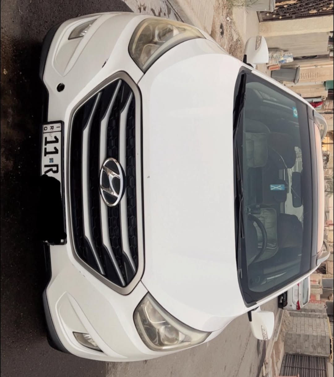 يالله سلام عليكم توسان ٢٠١٥ خليجي مكينه ٢٠٠٠ دوش سياره جديده وجاهزه من كلشي كير مكينه شرط ع بلاد مامفتوحات سياره تراي يخبل اي نقص مابيهه ماشيه 177موصفات السيارة بانوراما تحكم ستيرن اتصال نظام ABS شاشة كبيره كامرة خلفية بلادية  رقم انكليزي بغداد بيها صبغ الهلال الخلفي من جهه اليمنة مكاني( بغداد لكرخ سويب )السعر 160 وبيها مجال رقم ***********
