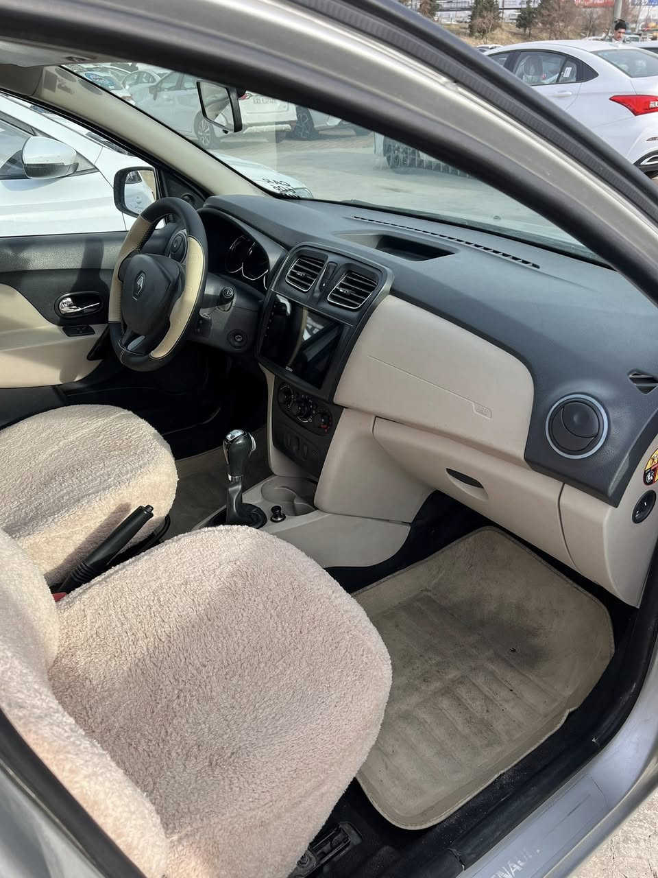 موديل ٢٠١٦ سه نه ويو ره قه مى تازه يه كيرو مه كينه به شه رت ته بريد به شه رت كامل بوياخه له سه رساخى ***********
