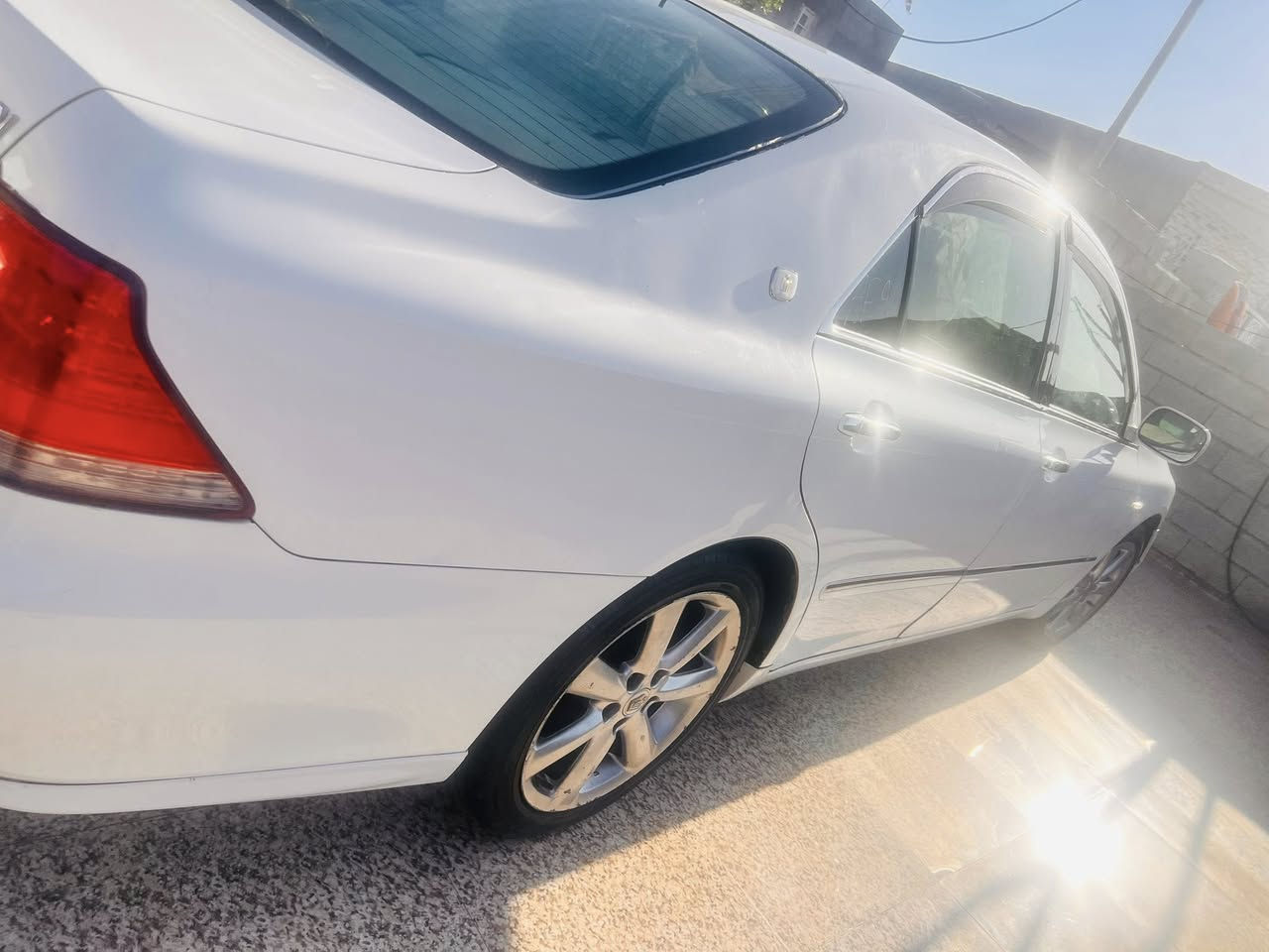 شاهينه للبيع 2004 كامل مواصفات حاويه جديده كلش سياره ما ناقصها اي شي )ادوات ادوات). السياره ادوات رقم بيها وهمي نكليزي  -***********
