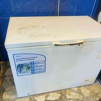 مجمده • حجم كبير • بيها مجال